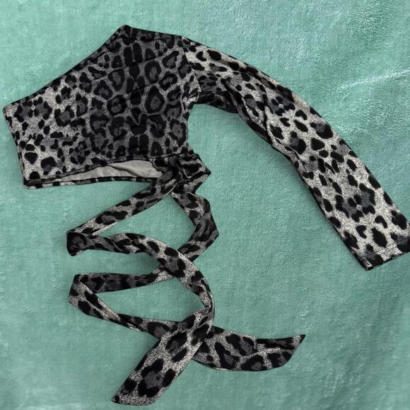 SHEIN Leopard Print One Shoulder Cropped Top -M - Picture 1 of 5